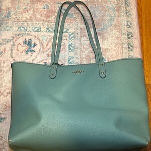 Coach Tote Bag with removable pouch